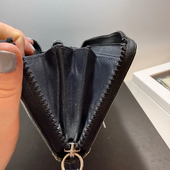 Gucci Floral Blue and Green Wallet - Picture 12 of 14